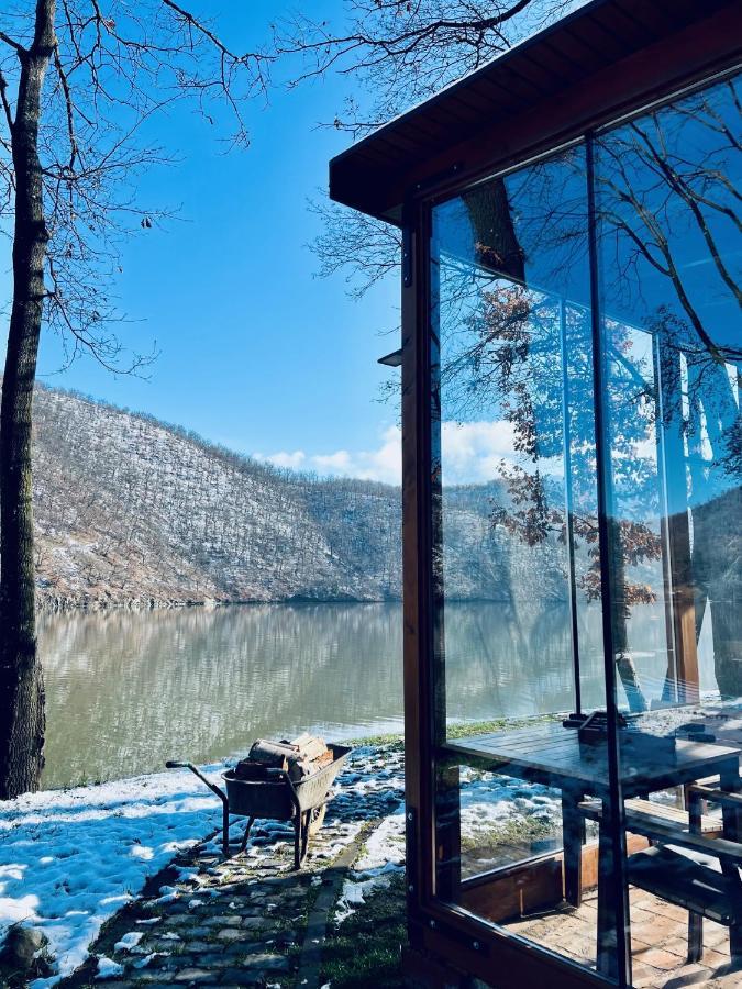 Hotel Nautica Bahna Orszowa Zewnętrze zdjęcie